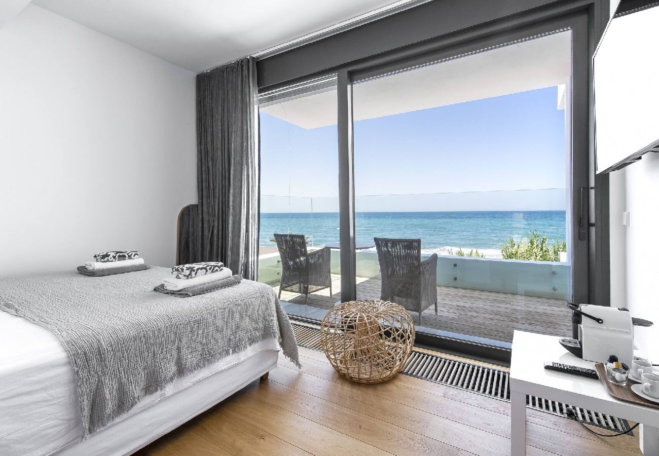 Villa en Marbella - Frontline Beach Costabella (r2576927) 
