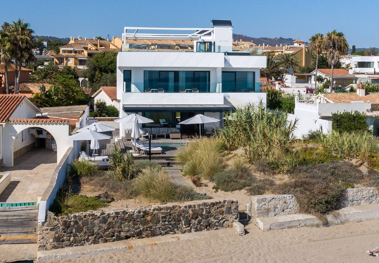 Villa en Marbella - Frontline Beach Costabella (r2576927) 