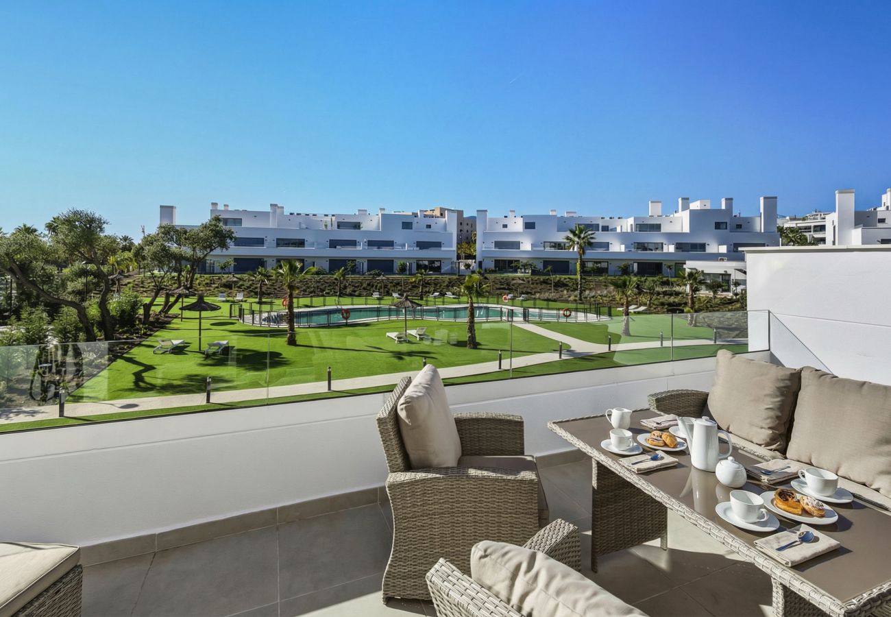 Apartamento en Estepona - 3024 Luminoso apartamento con terraza y piscina
