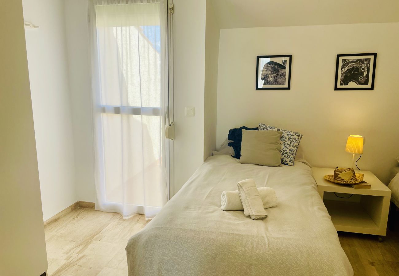 Apartamento en Algarrobo Costa - Albatros 3 by At Home Costa del Sol