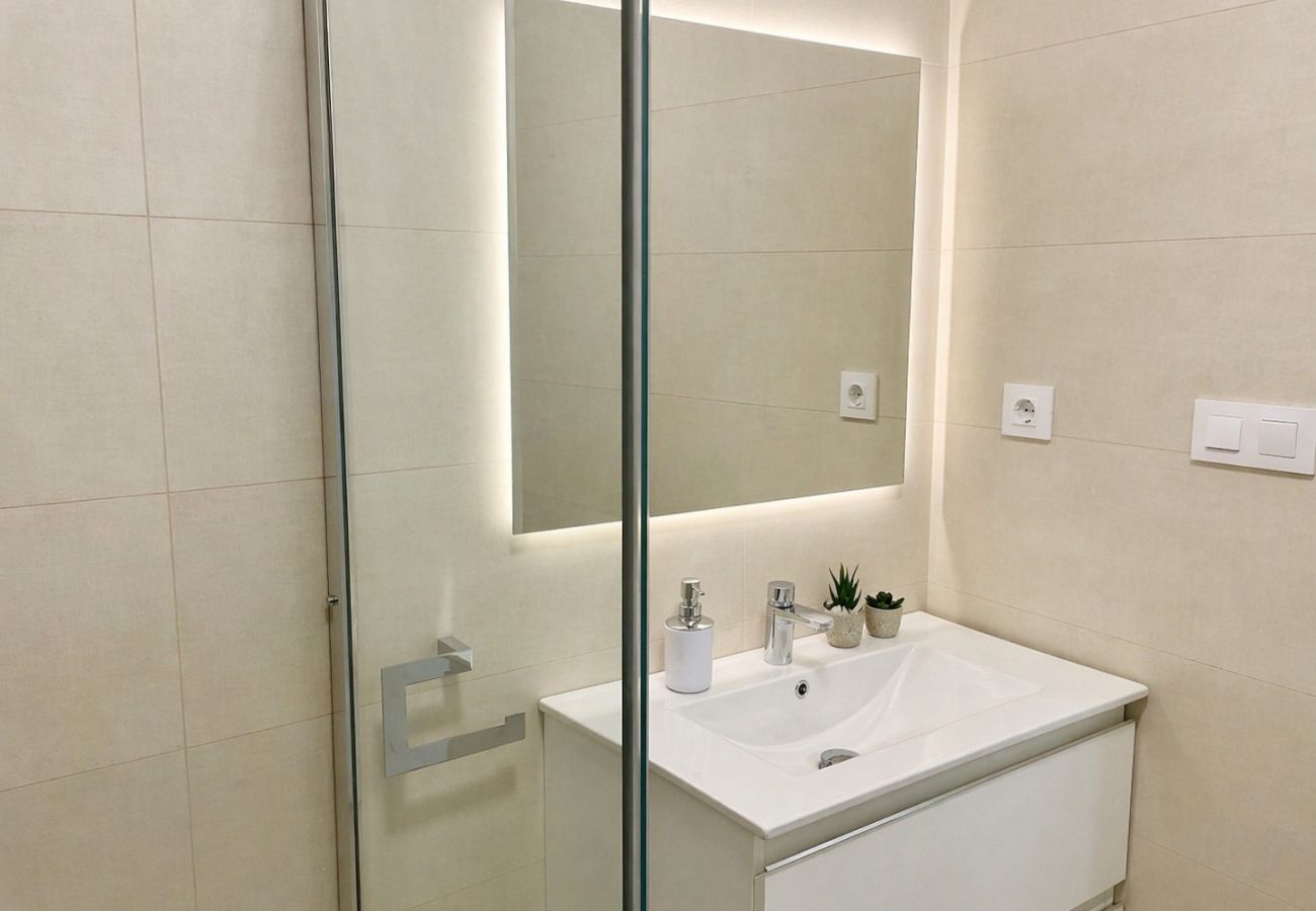 Apartamento en Torrox Costa - Apartamento de Lujo Sea Blue D&D