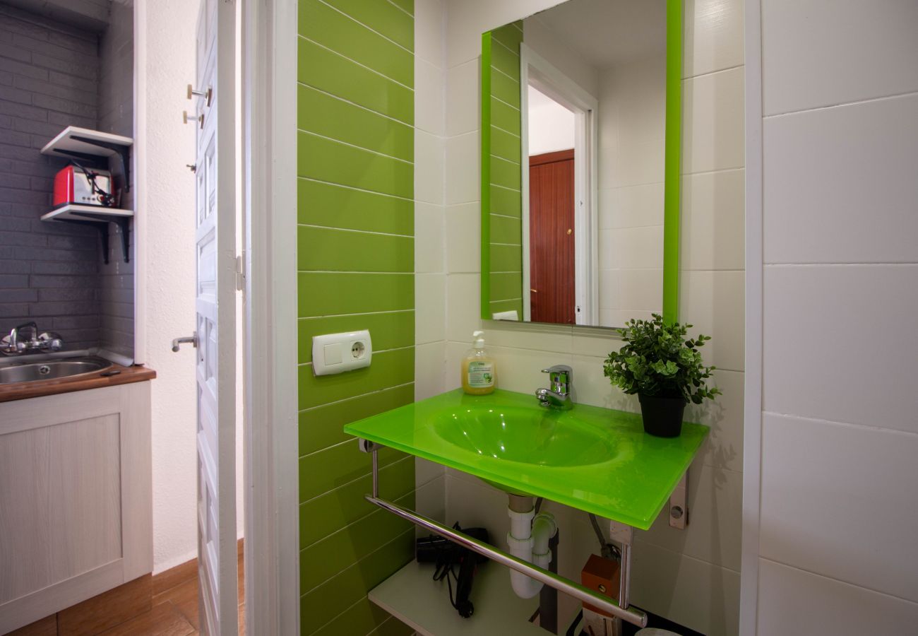 Estudio en Torrox - Ruselo 308 by At Home Costa del Sol