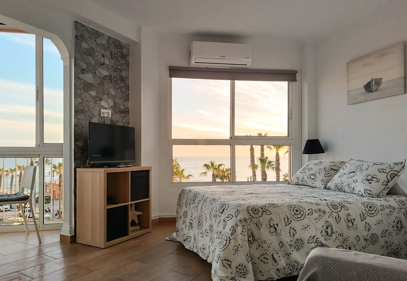 Estudio en Torrox - Ruselo 308 by At Home Costa del Sol