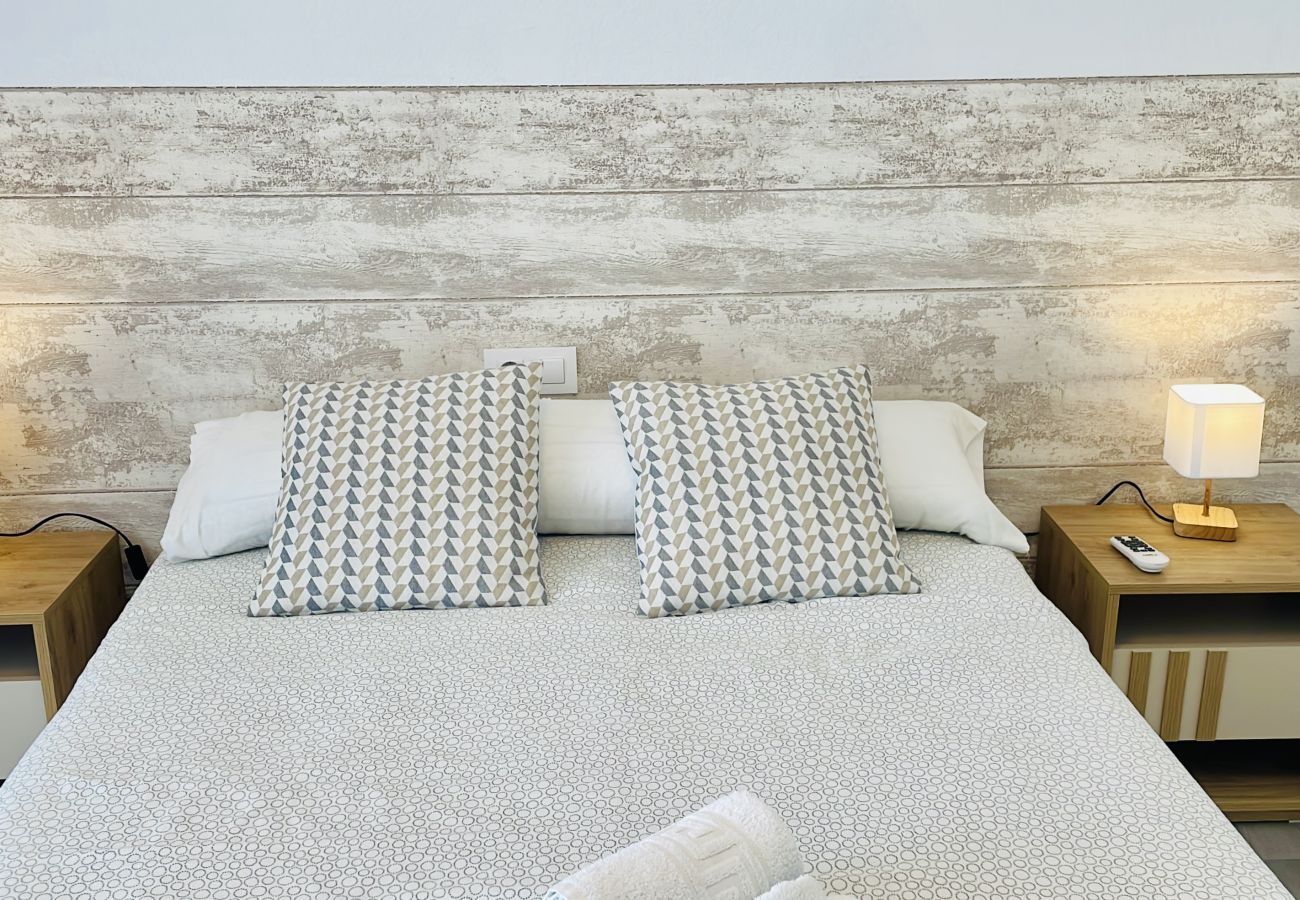 Apartamento en Torrox - Laguna 967 by At Home Costa del Sol