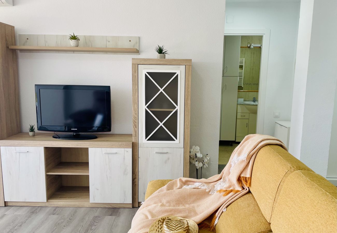 Apartamento en Torrox - Laguna 967 by At Home Costa del Sol