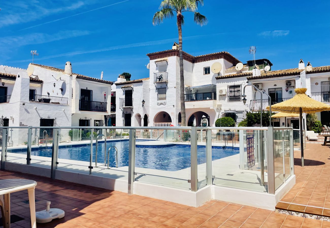 Apartamento en Nerja - Apartamento Azure Burriana by At Home Costa del Sol 