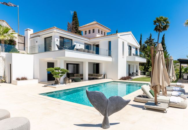 Villa/Dettached house in Marbella - Luxury villa | Heated pool* & private jacuzzi