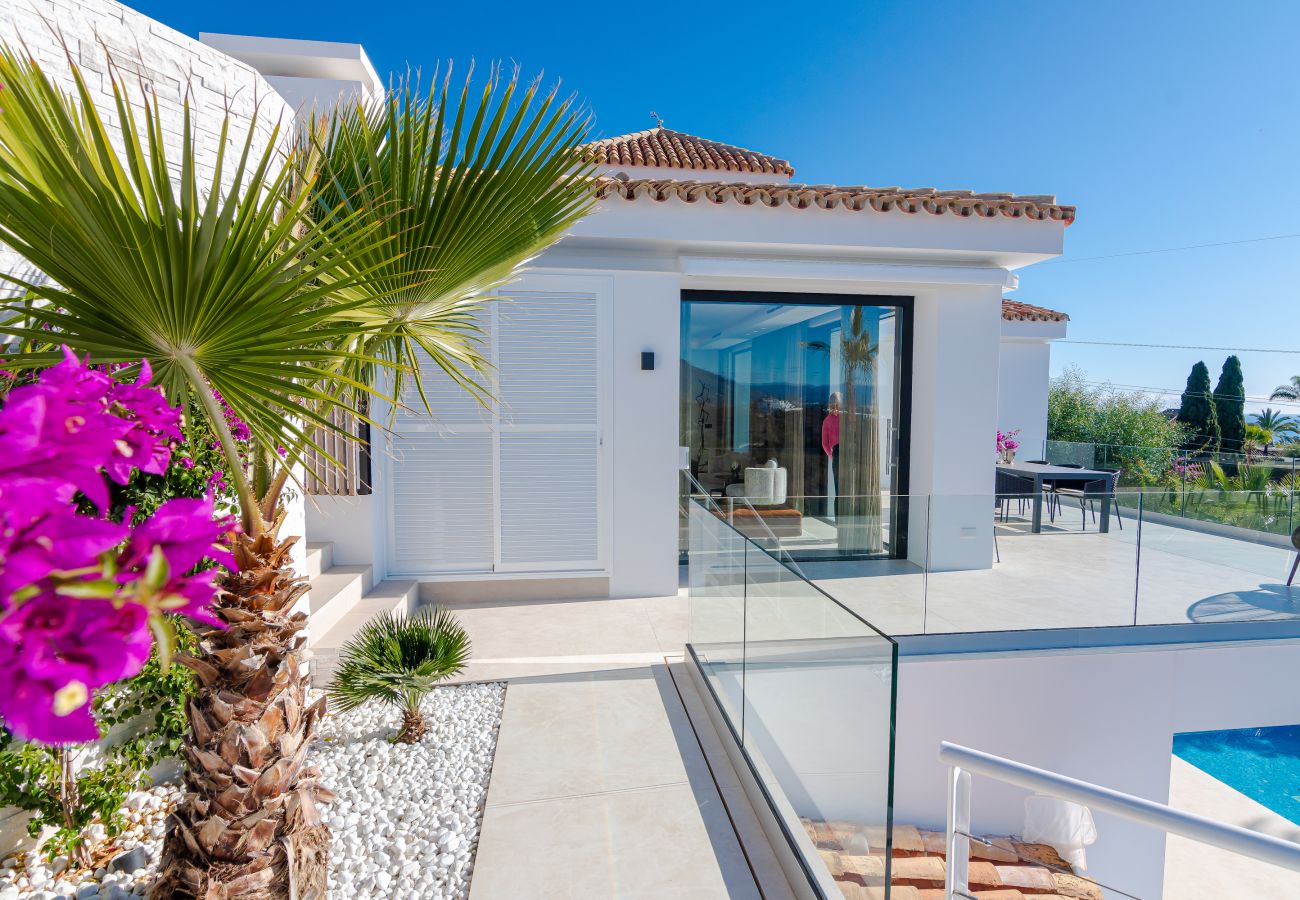 Villa in Marbella - Luxury villa | Heated pool* & private jacuzzi