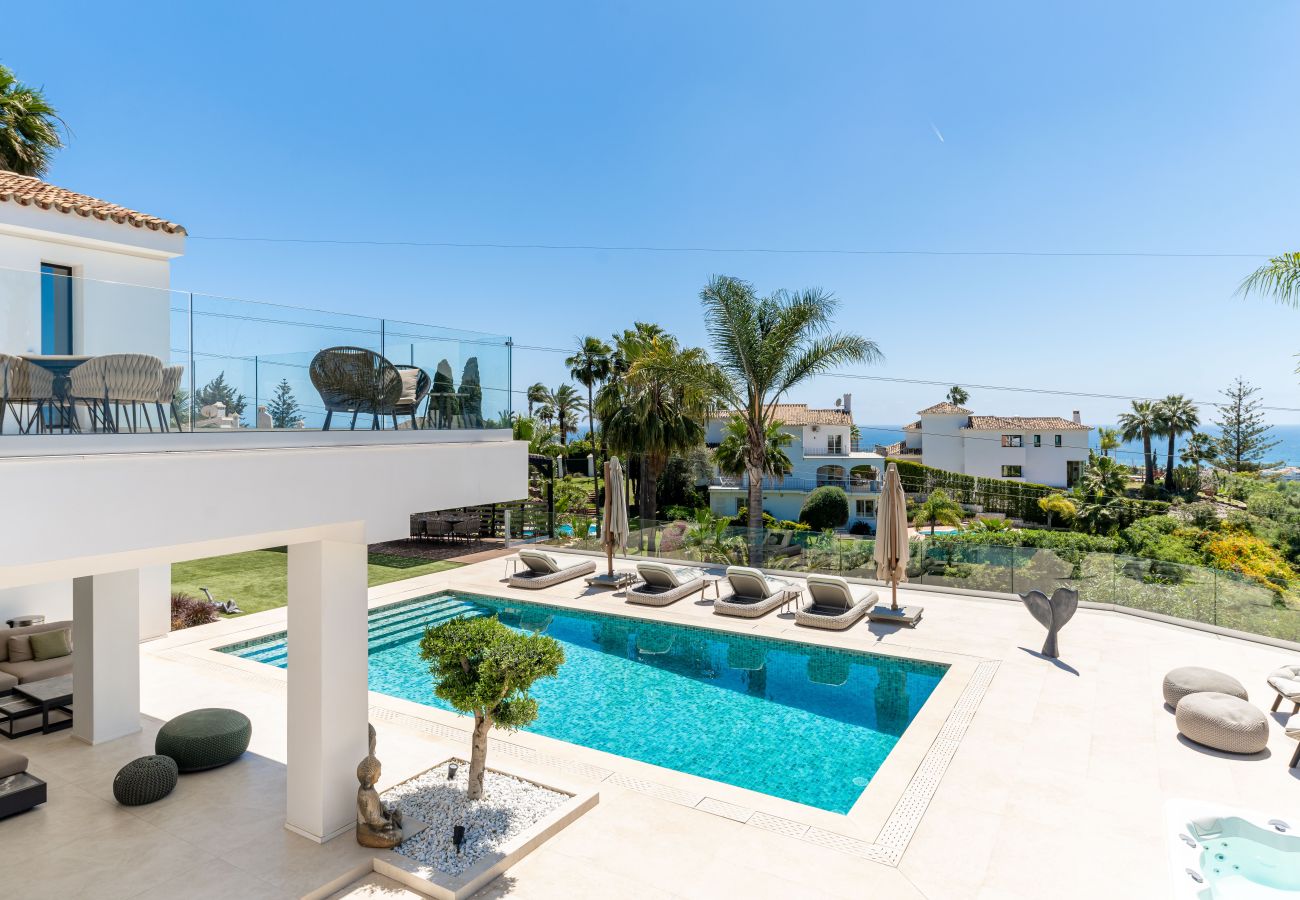 Villa in Marbella - Luxury villa | Heated pool* & private jacuzzi