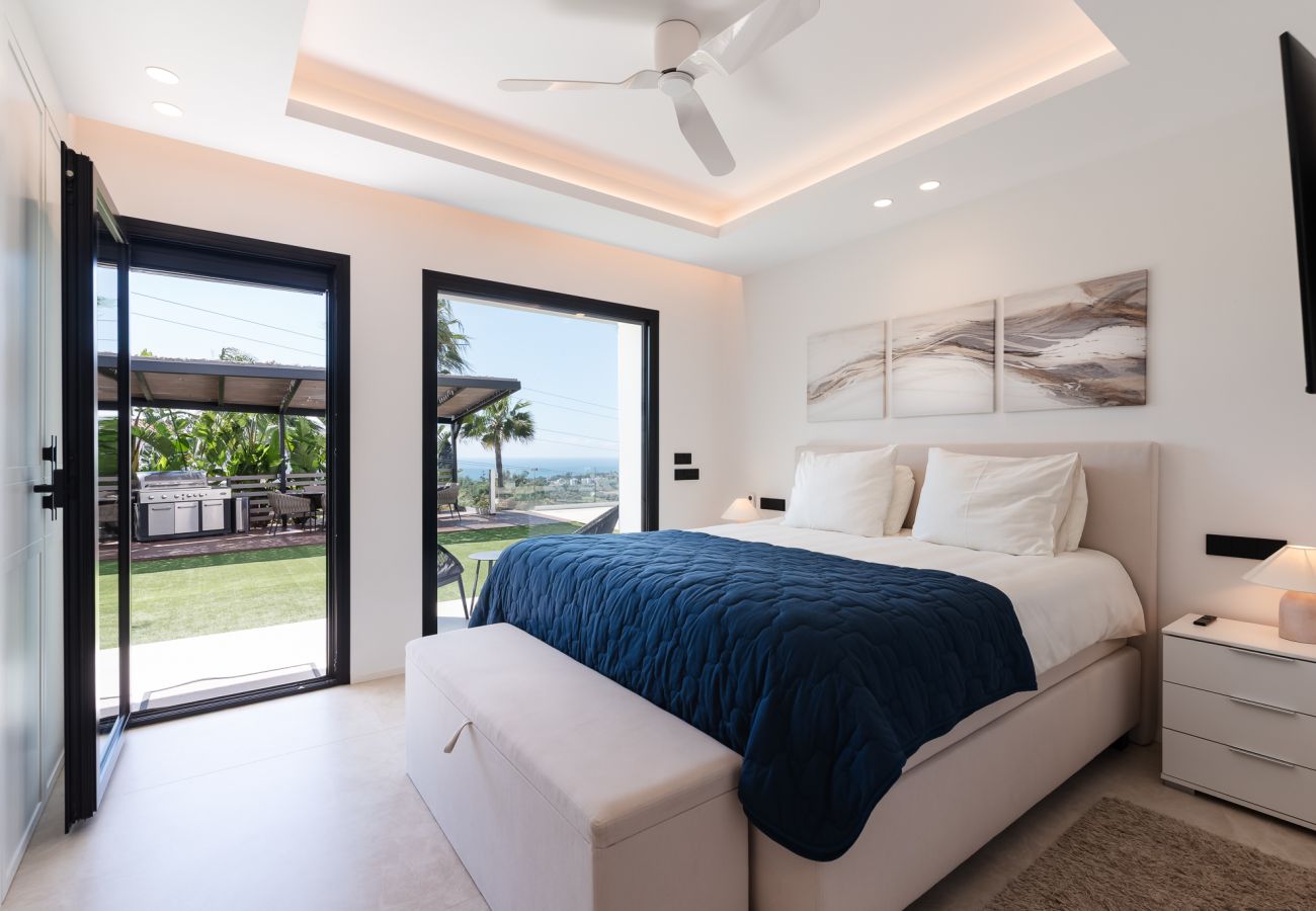 Villa in Marbella - Luxury villa | private heated pool* &  jacuzzi