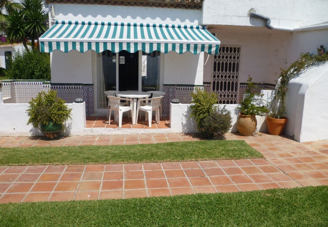 Apartment in Mijas Costa - 14963 - FRONTLINE beach apartment