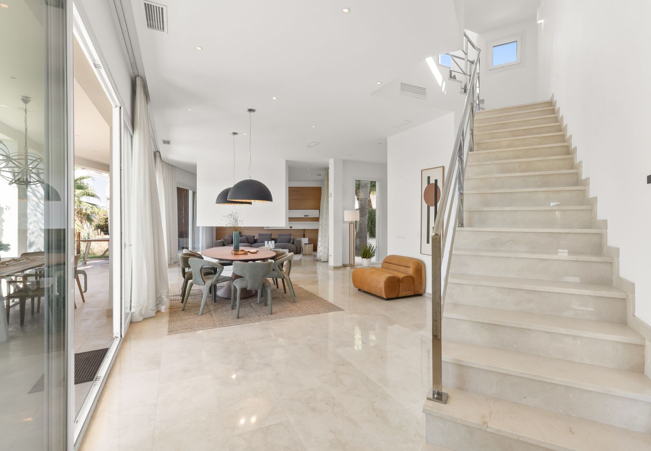 Villa in Marbella - BREATHTAKING VIEWS FROM VILLA NEAR BEACH - HEATED POOL