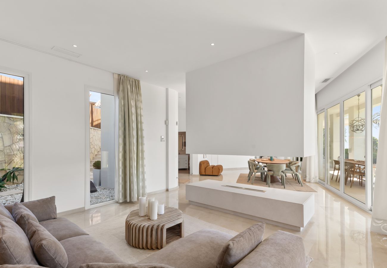 Villa in Marbella - BREATHTAKING VIEWS FROM VILLA NEAR BEACH - HEATED POOL