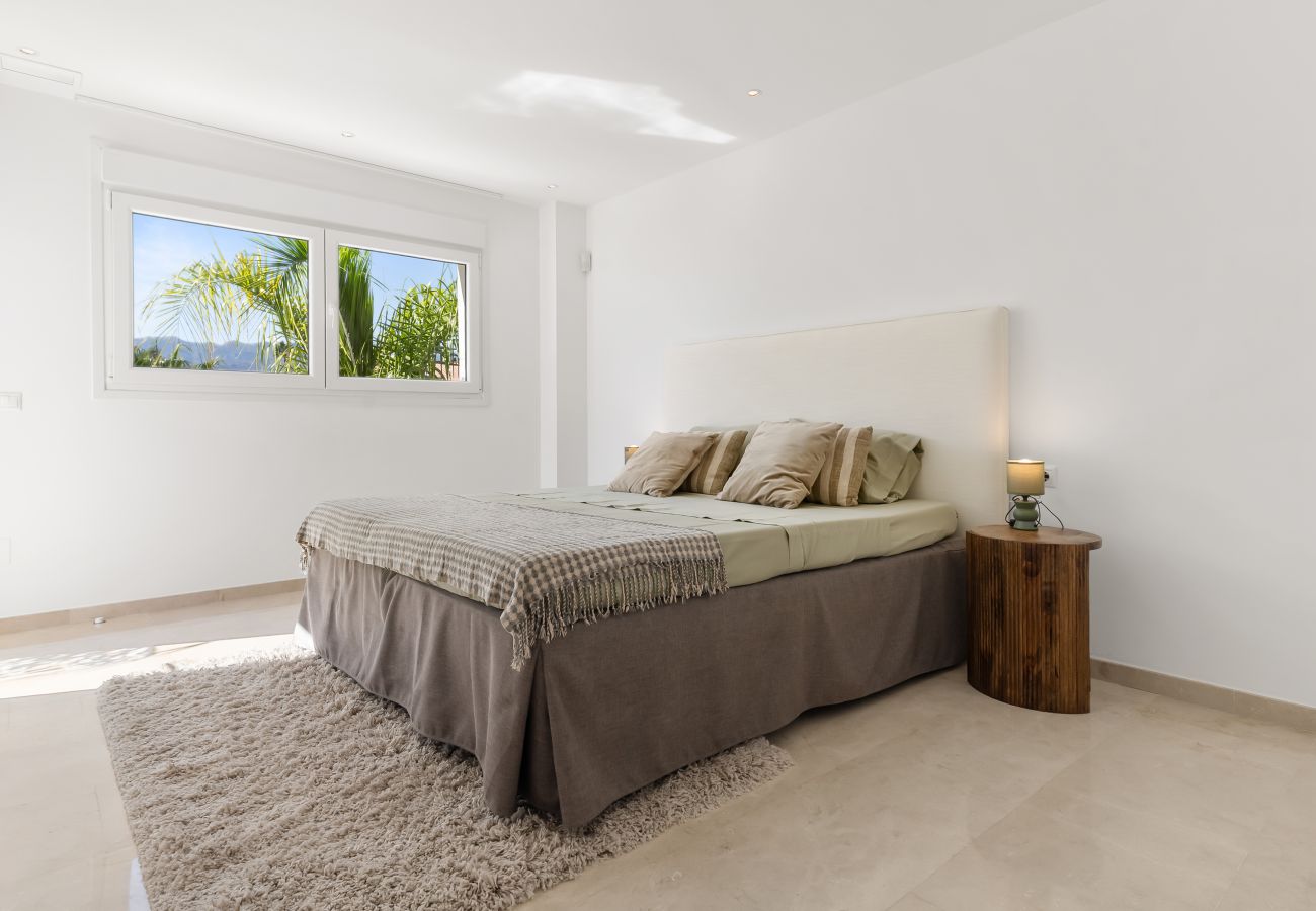 Villa in Marbella - BREATHTAKING VIEWS FROM VILLA NEAR BEACH - HEATED POOL