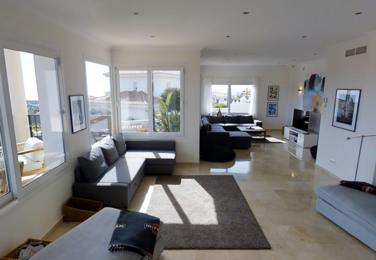Villa in Marbella - 30851