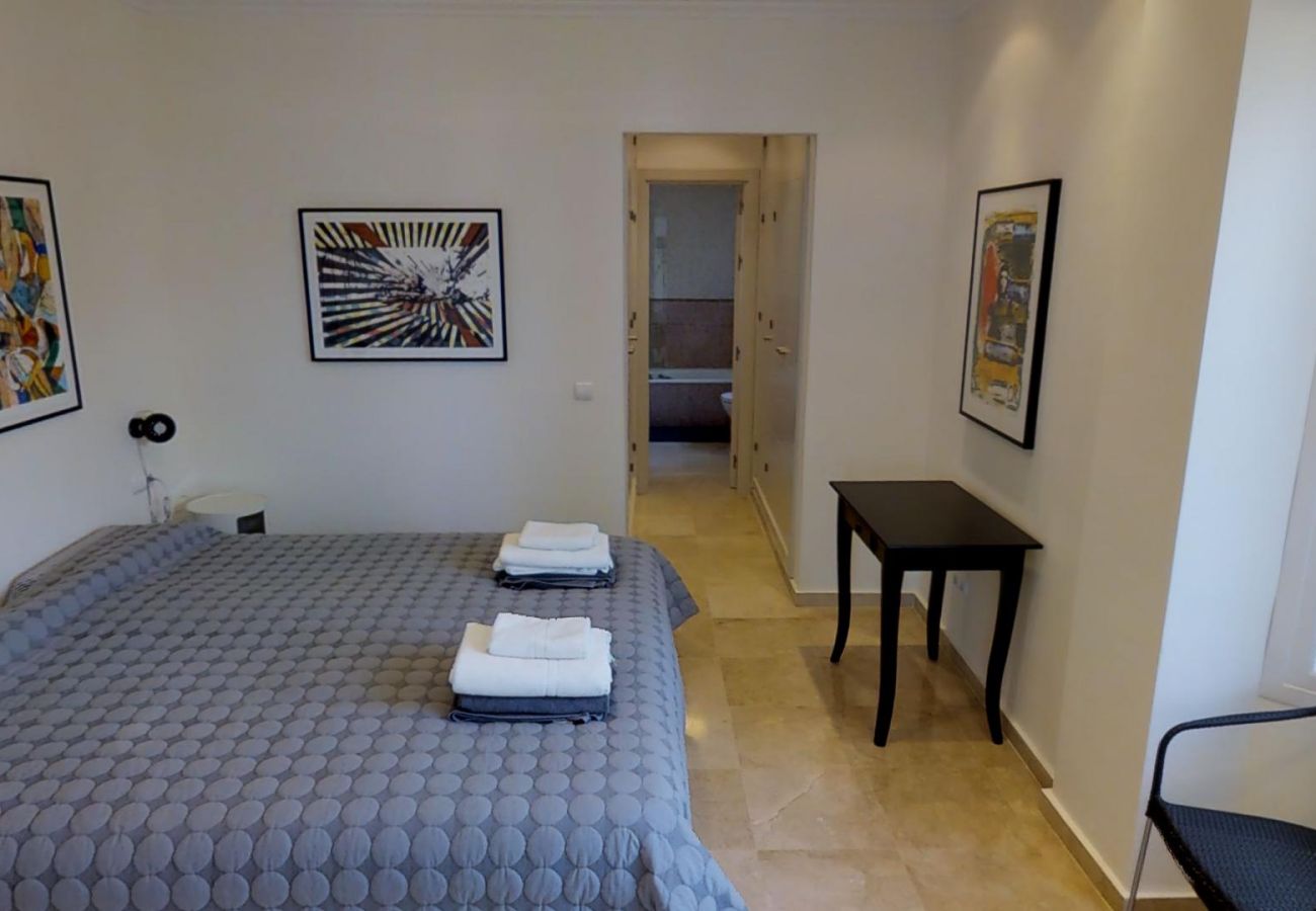 Villa in Marbella - 30851