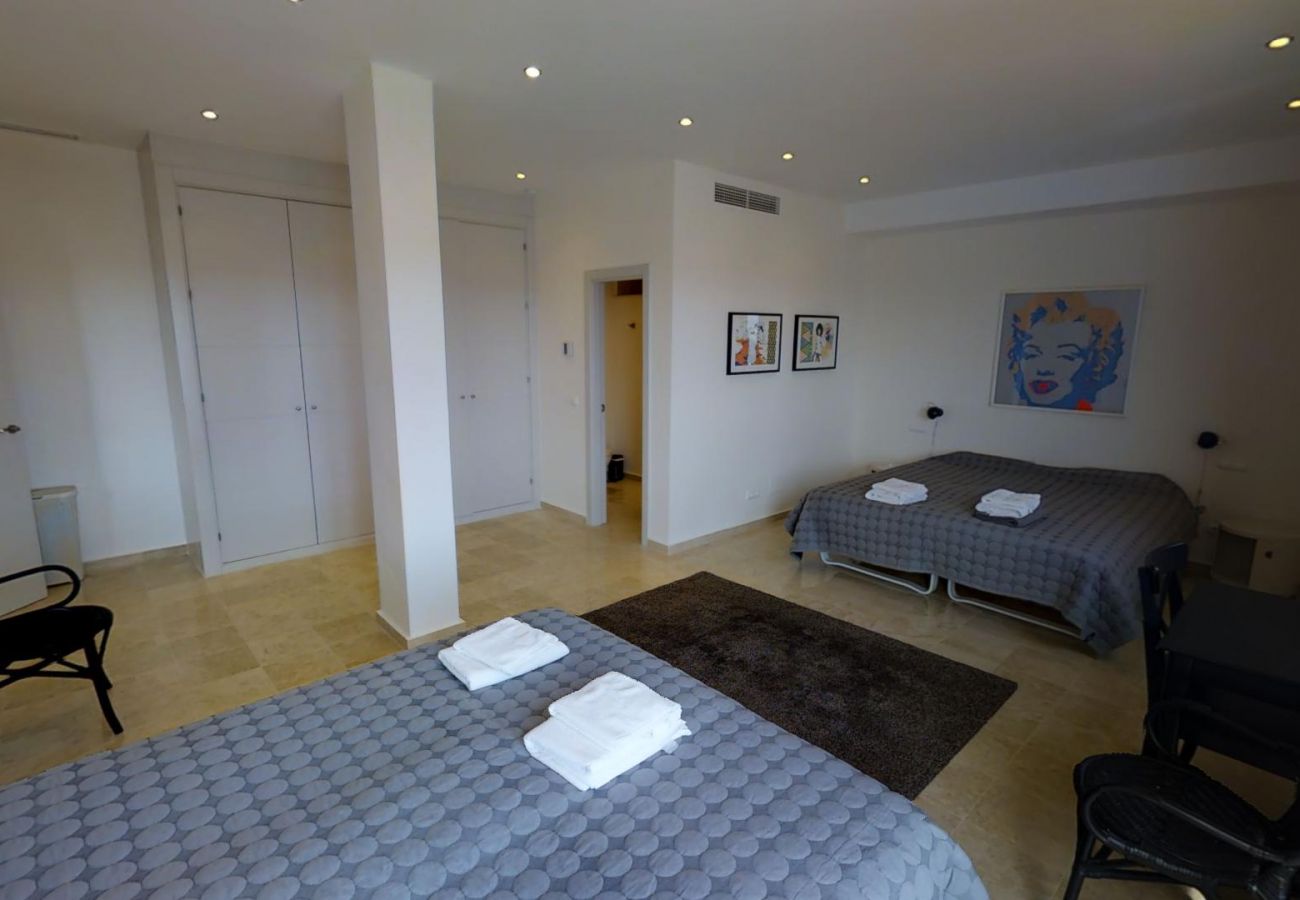 Villa in Marbella - 30851