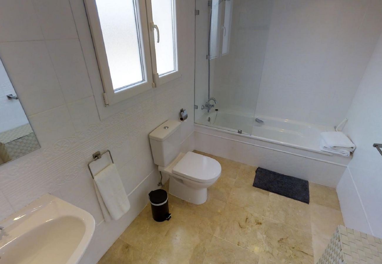 Villa in Marbella - 30851