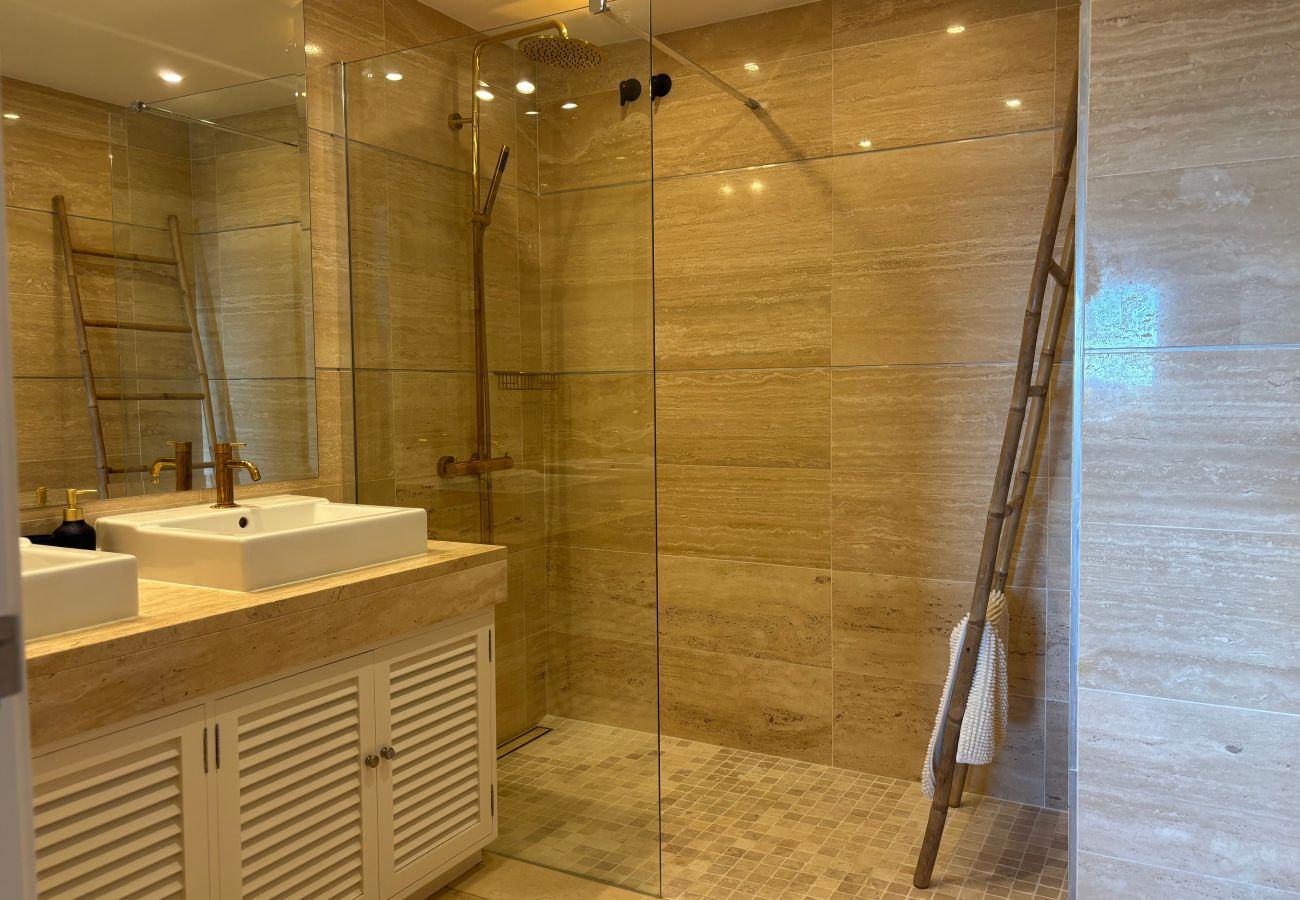 Apartment in Benahavís - 7508