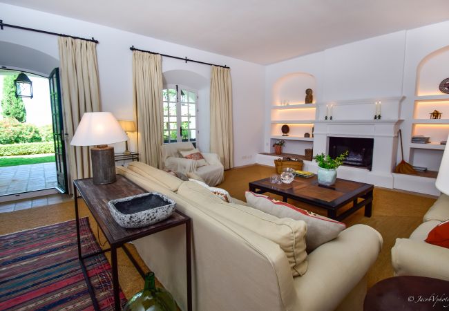 Villa in Marbella - 20000 - GREAT VILLA  IN COLONIAL STYLE Villa in Marbella - 20000 - GREAT VILLA  IN COLONIAL STYLE