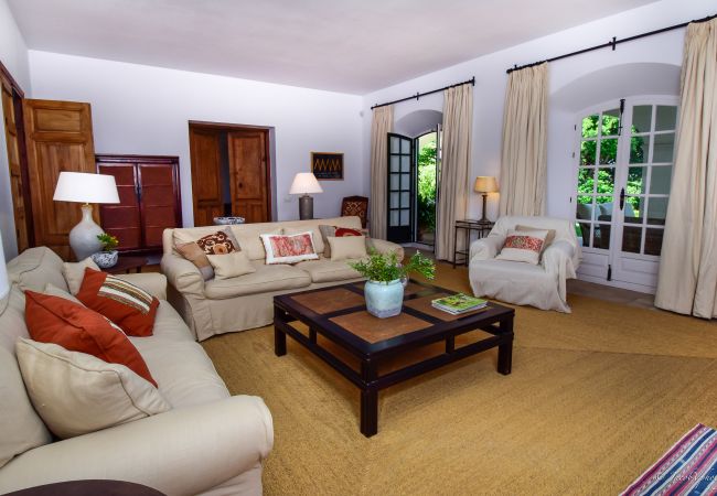 Villa in Marbella - 20000 - GREAT VILLA  IN COLONIAL STYLE Villa in Marbella - 20000 - GREAT VILLA  IN COLONIAL STYLE