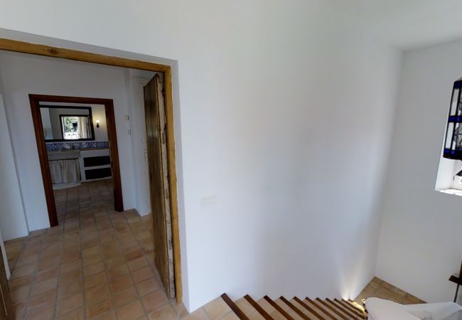 Villa in Marbella - 20000 - GREAT VILLA  IN COLONIAL STYLE Villa in Marbella - 20000 - GREAT VILLA  IN COLONIAL STYLE