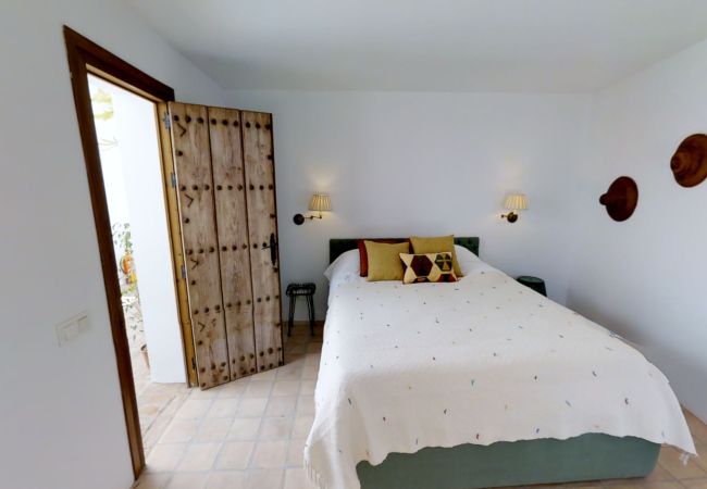 Villa in Marbella - 20000 - GREAT VILLA  IN COLONIAL STYLE Villa in Marbella - 20000 - GREAT VILLA  IN COLONIAL STYLE