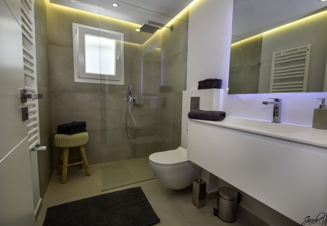 Villa in Marbella - 14177 - Exquisite villa near beach! Heated pool* Villa in Marbella - 14177 - Exquisite villa near beach! Heated pool*