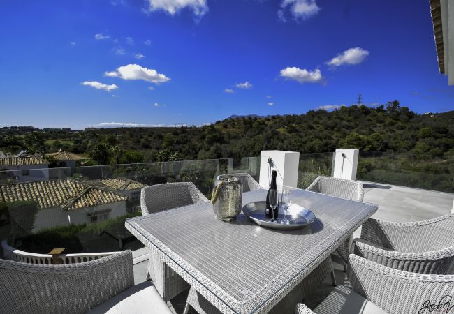 Villa in Marbella - 14177 - Exquisite villa near beach! Heated pool* Villa in Marbella - 14177 - Exquisite villa near beach! Heated pool*