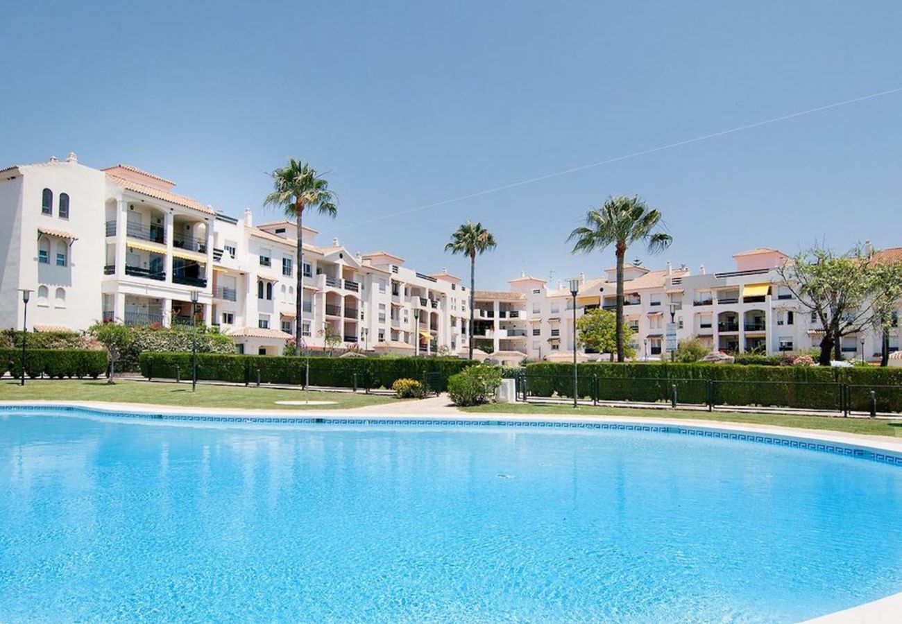 Apartment in San Pedro de Alcántara - 27683