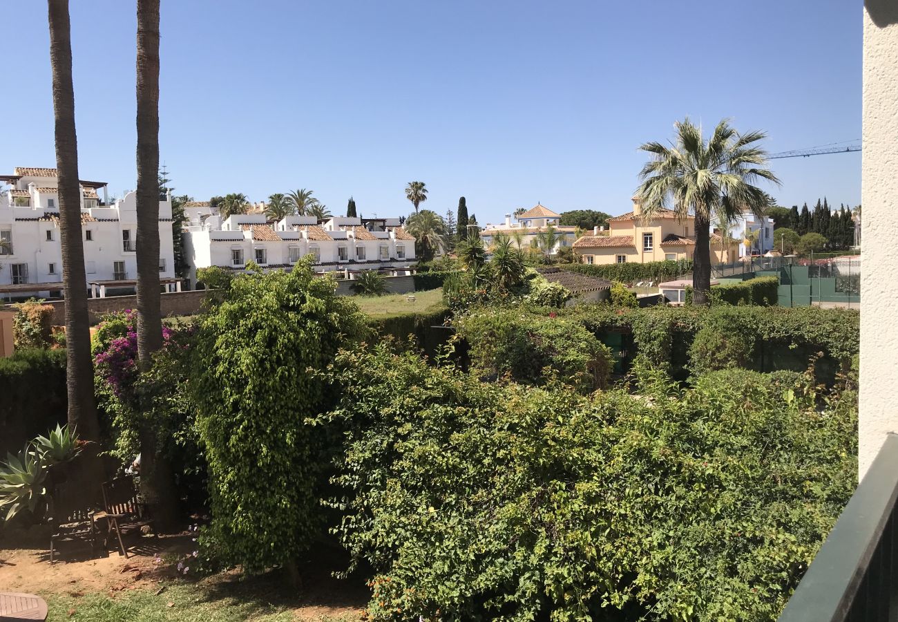 Apartment in San Pedro de Alcántara - 27683