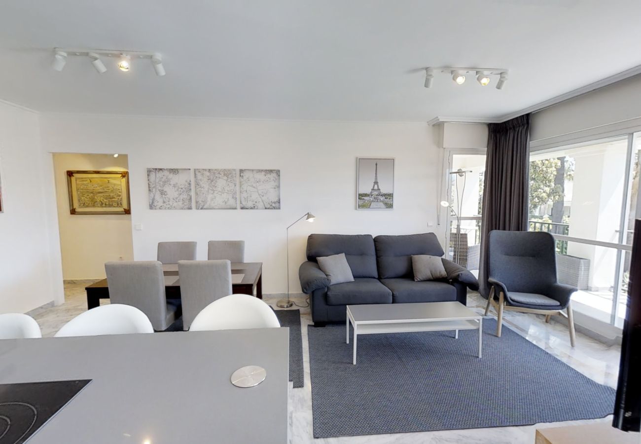 Apartment in San Pedro de Alcántara - 27683