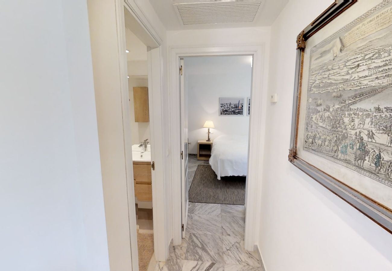 Apartment in San Pedro de Alcántara - 27683