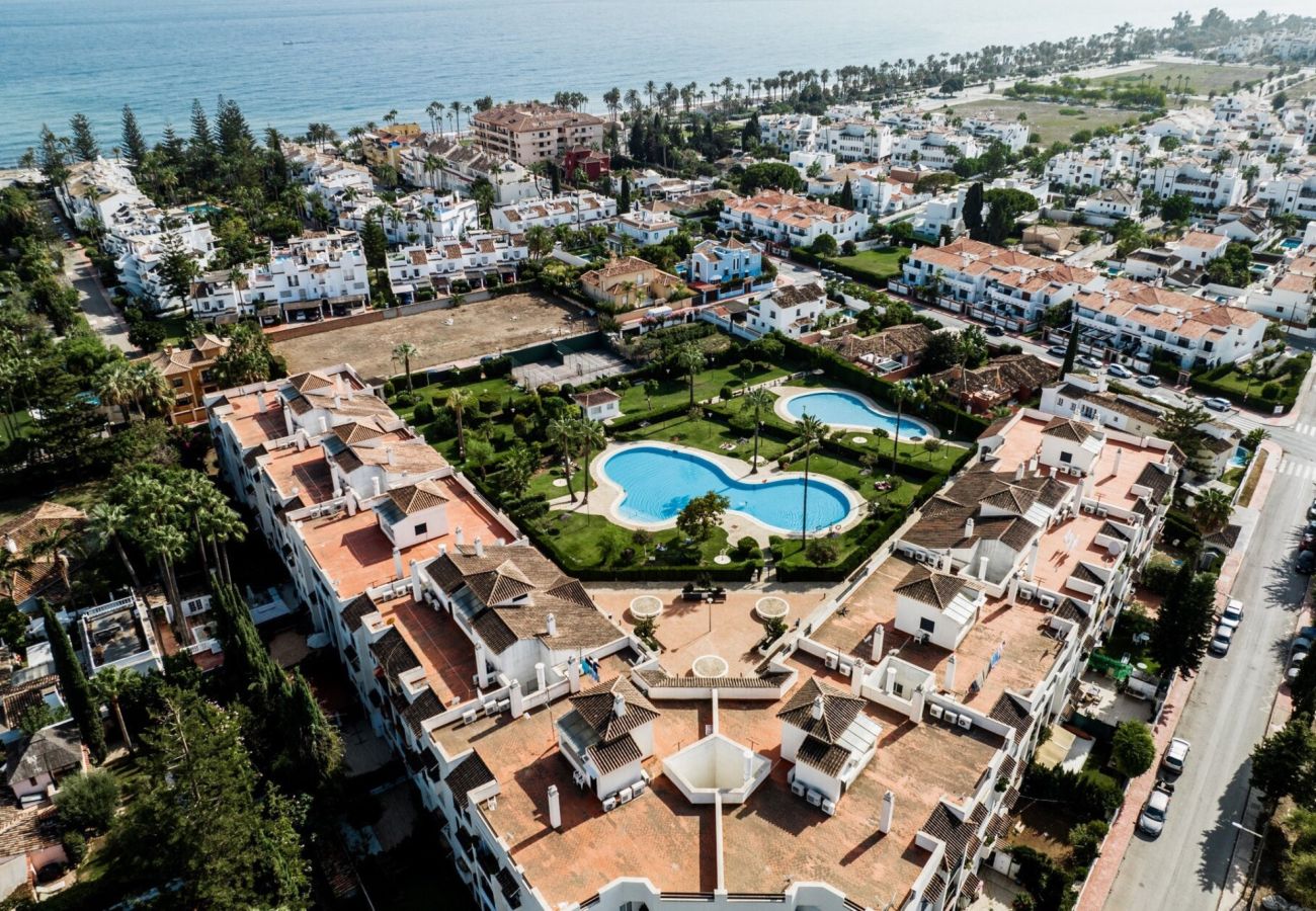 Apartment in San Pedro de Alcántara - 27683