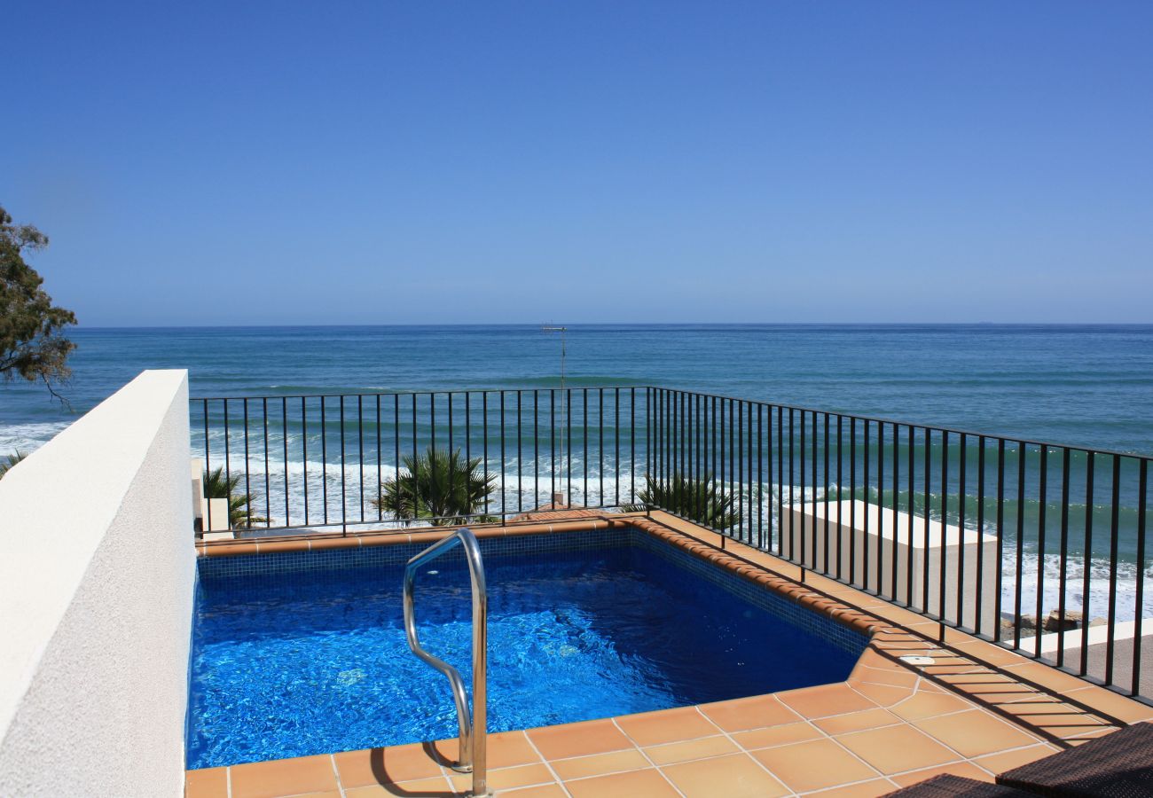 Apartment in Estepona - 124
