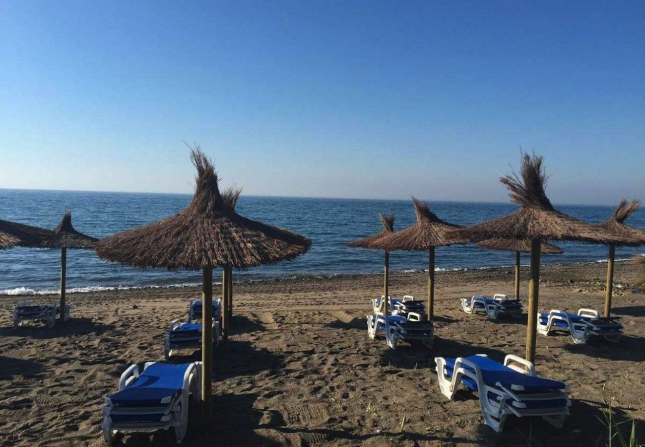 Apartment in Estepona - 124