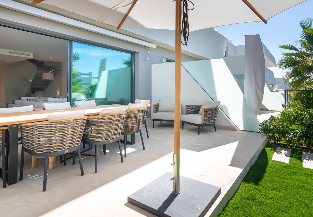 Townhouse in La Cala de Mijas - Modern Townhouse with rooftop plunge pool