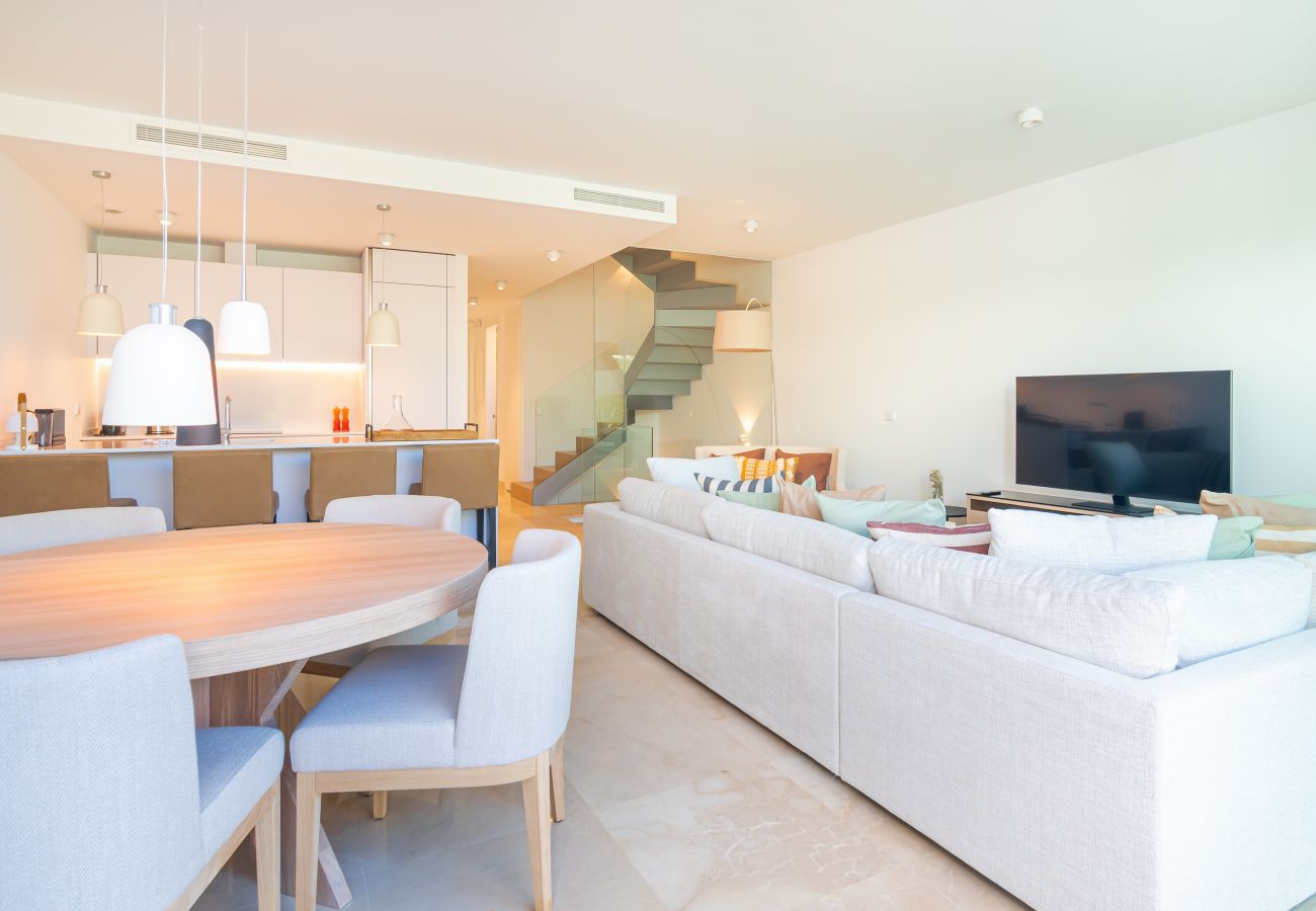 Townhouse in La Cala de Mijas - Modern Townhouse with rooftop plunge pool