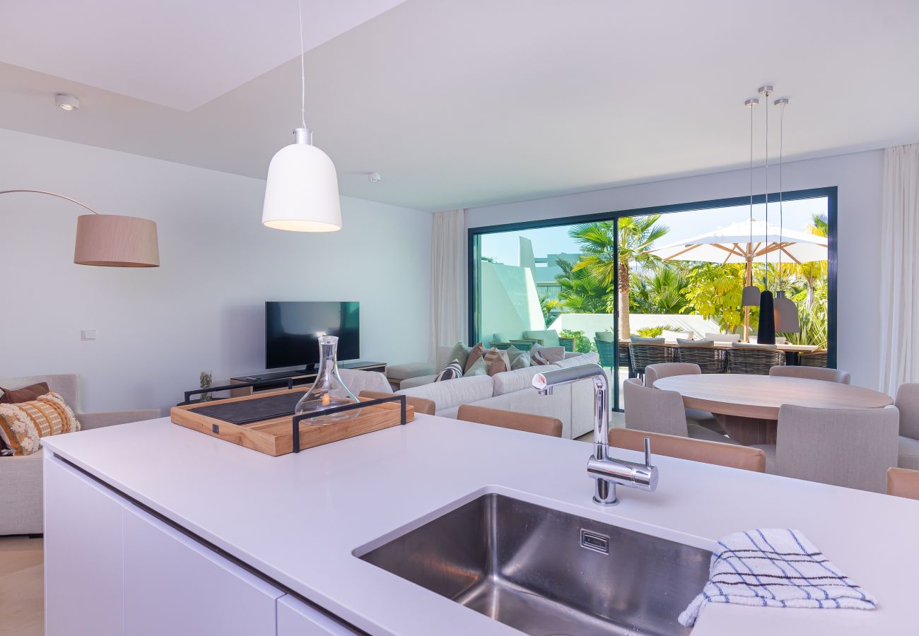 Townhouse in La Cala de Mijas - Modern Townhouse with rooftop plunge pool