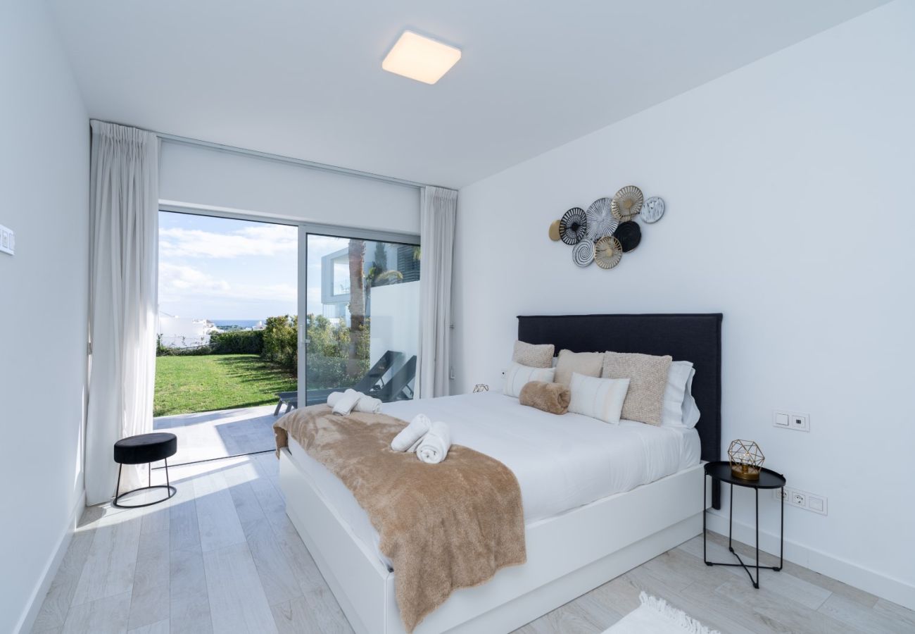 Apartment in Casares - AL-1604