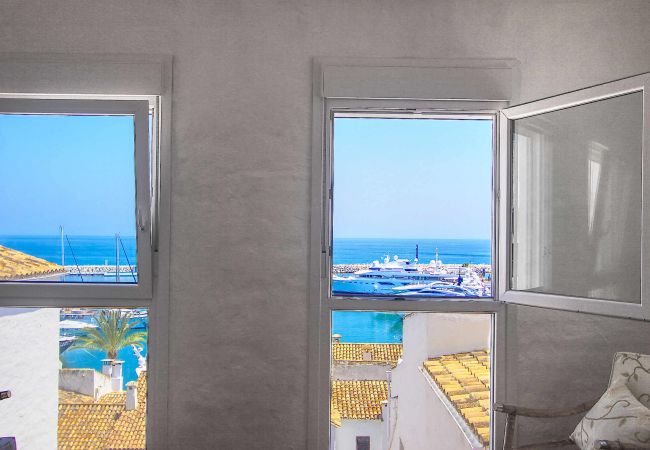 Apartment in Marbella - 1079 Stunning Puerto Banus Apartment with Marina Views Apartment in Marbella - 1079 Stunning Puerto Banus Apartment with Marina Views