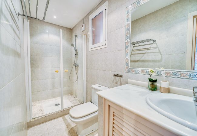 Villa in Marbella - 1109 Charming Family Villa with Panoramic Sea Views Villa in Marbella - 1109 Charming Family Villa with Panoramic Sea Views