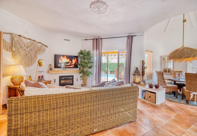 Villa in Marbella - 1109 Charming Family Villa with Panoramic Sea Views Villa in Marbella - 1109 Charming Family Villa with Panoramic Sea Views