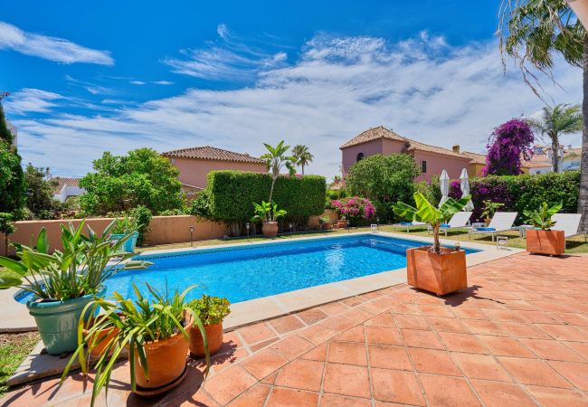 Villa in Marbella - 1109 Charming Family Villa with Panoramic Sea Views Villa in Marbella - 1109 Charming Family Villa with Panoramic Sea Views