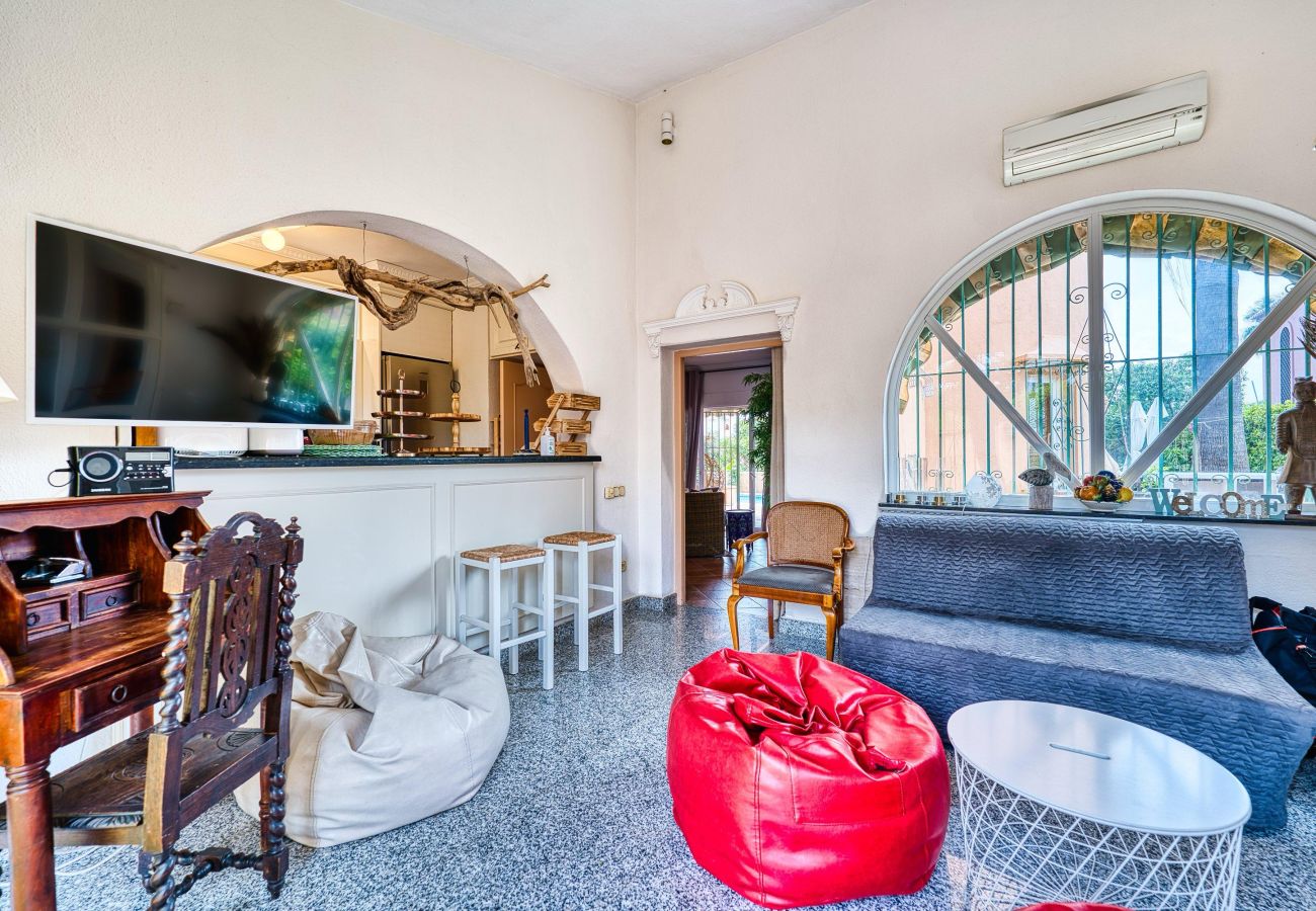 Villa in Marbella - 1109 Charming Family Villa with Panoramic Sea Views