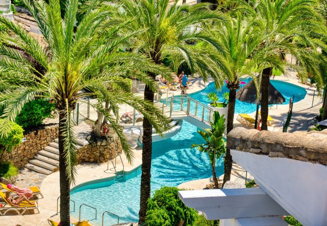 Apartment in Marbella - 1081 Luxurious Beachfront Penthouse with Jacuzzi Apartment in Marbella - 1081 Luxurious Beachfront Penthouse with Jacuzzi