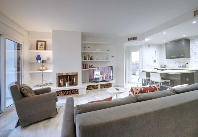 Apartment in Marbella - 2039 Cozy Beachfront Apartment on Golden Beach Apartment in Marbella - 2039 Cozy Beachfront Apartment on Golden Beach