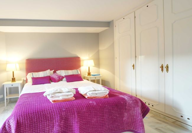 Apartment in Marbella - 2039 Cozy Beachfront Apartment on Golden Beach Apartment in Marbella - 2039 Cozy Beachfront Apartment on Golden Beach