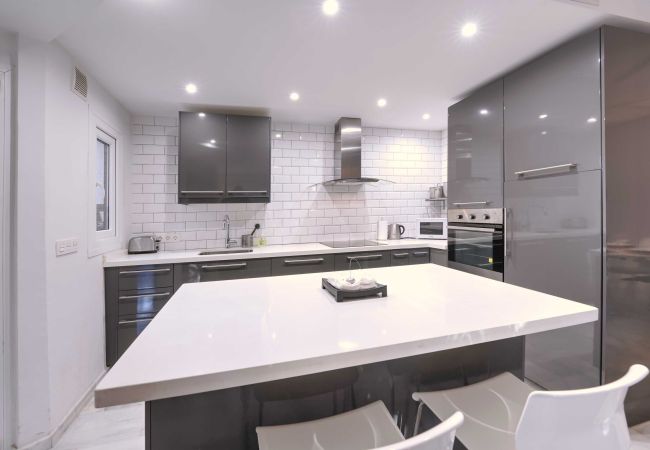 Apartment in Marbella - 2039 Cozy Beachfront Apartment on Golden Beach Apartment in Marbella - 2039 Cozy Beachfront Apartment on Golden Beach