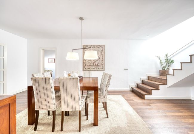 Villa in Marbella - 1102 Elegant Villa with Heated Pool and Prime Location Villa in Marbella - 1102 Elegant Villa with Heated Pool and Prime Location